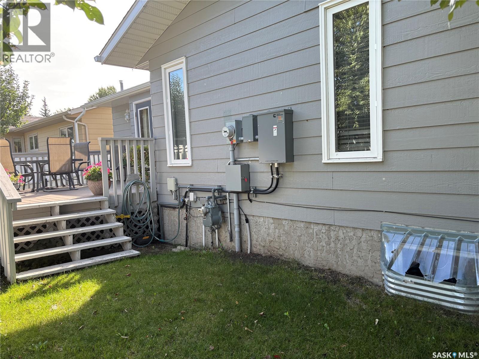 8 Taylor CRESCENT - Image 53