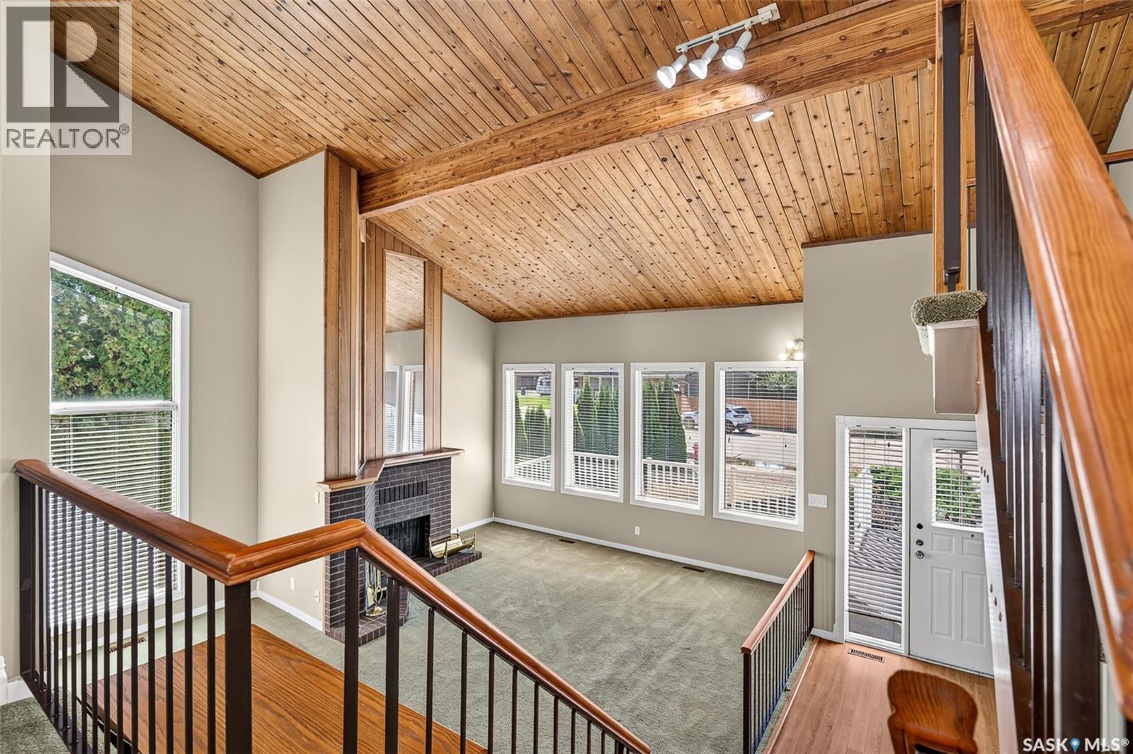 65 Edelweiss CRESCENT - 12