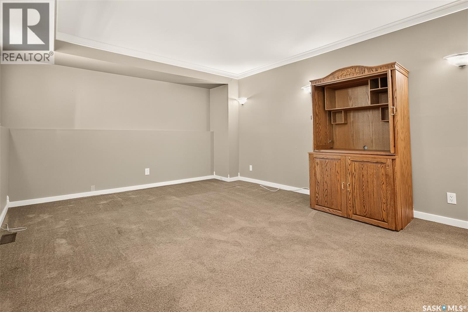 65 Edelweiss CRESCENT - Image 29
