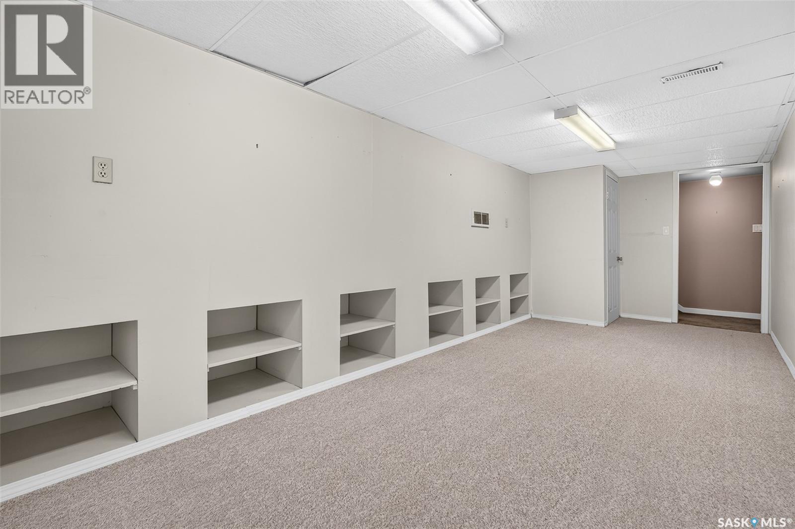 65 Edelweiss CRESCENT - 36