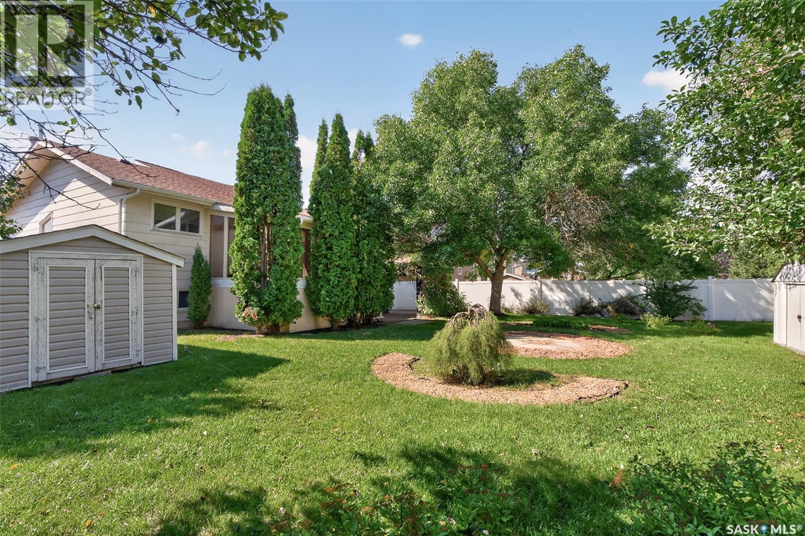 65 Edelweiss CRESCENT - 42