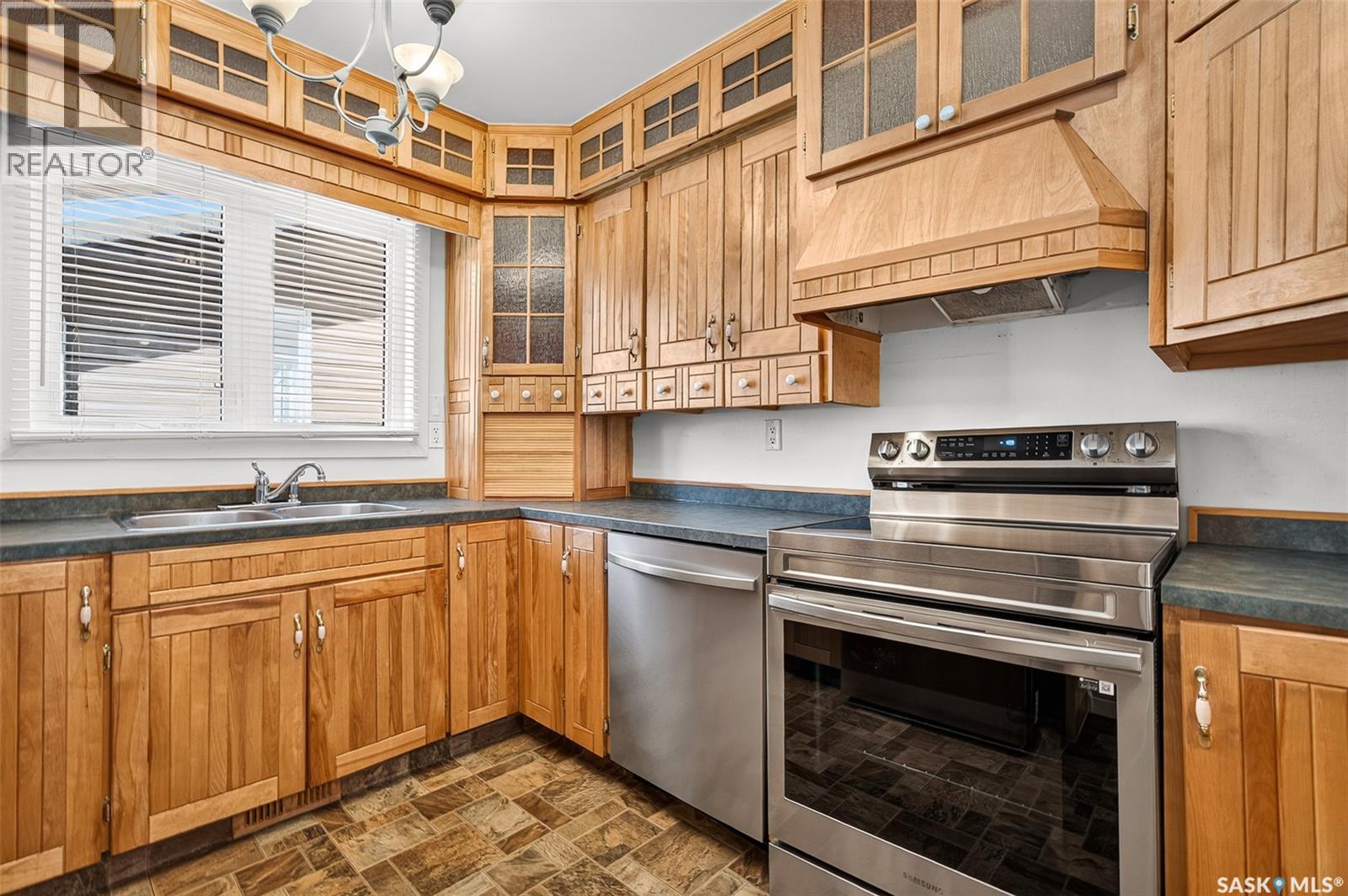 65 Edelweiss CRESCENT - 9