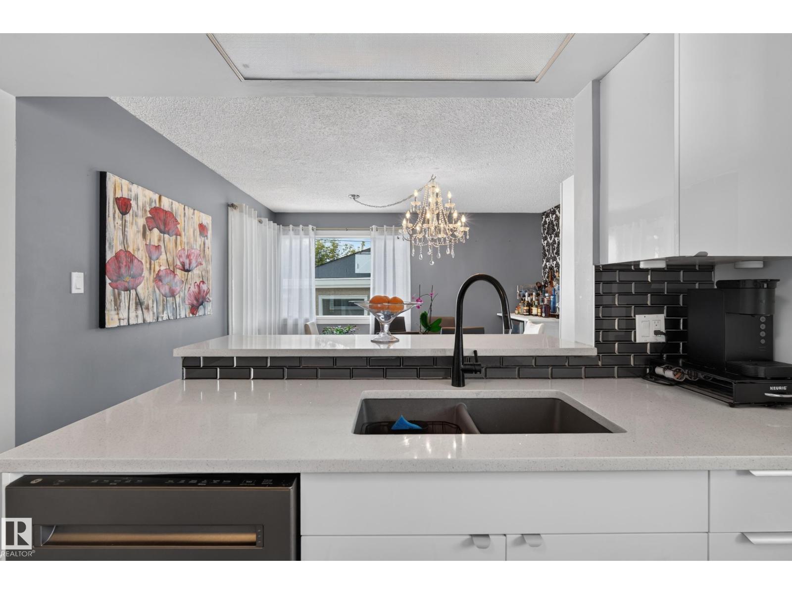13512 111 ST NW - 11