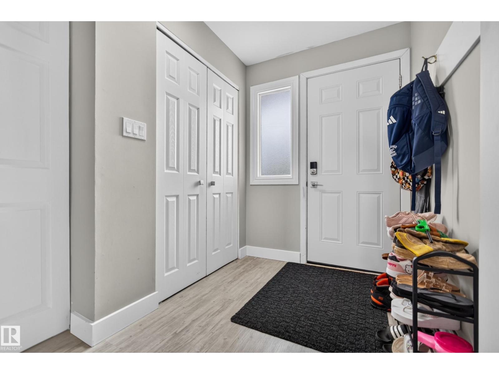 13512 111 ST NW - 23