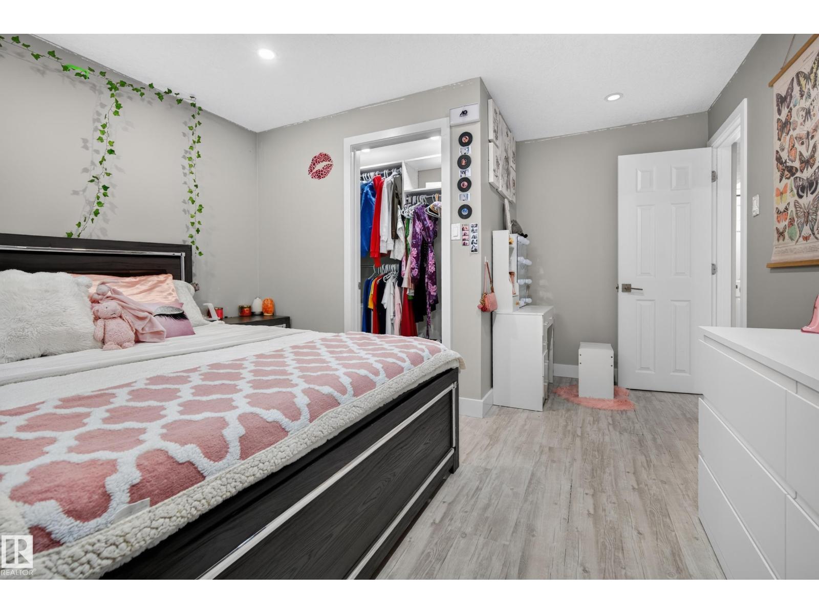 13512 111 ST NW - 31