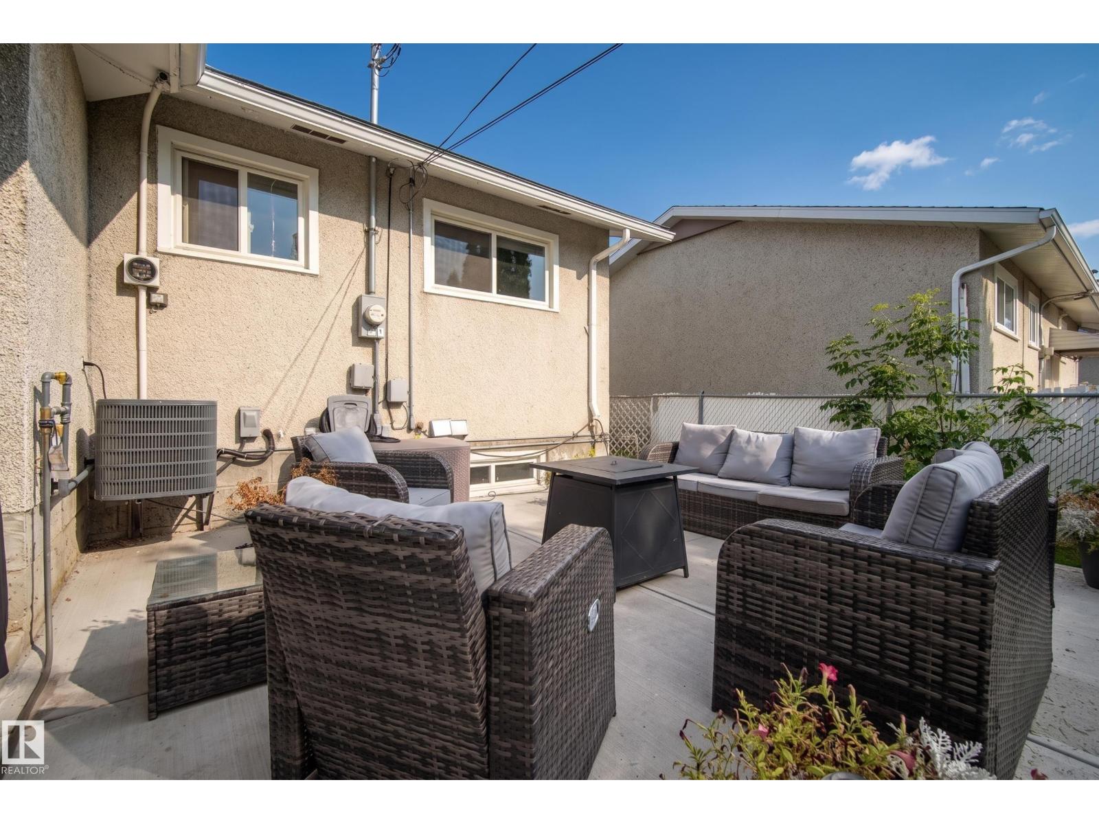 13512 111 ST NW - 38