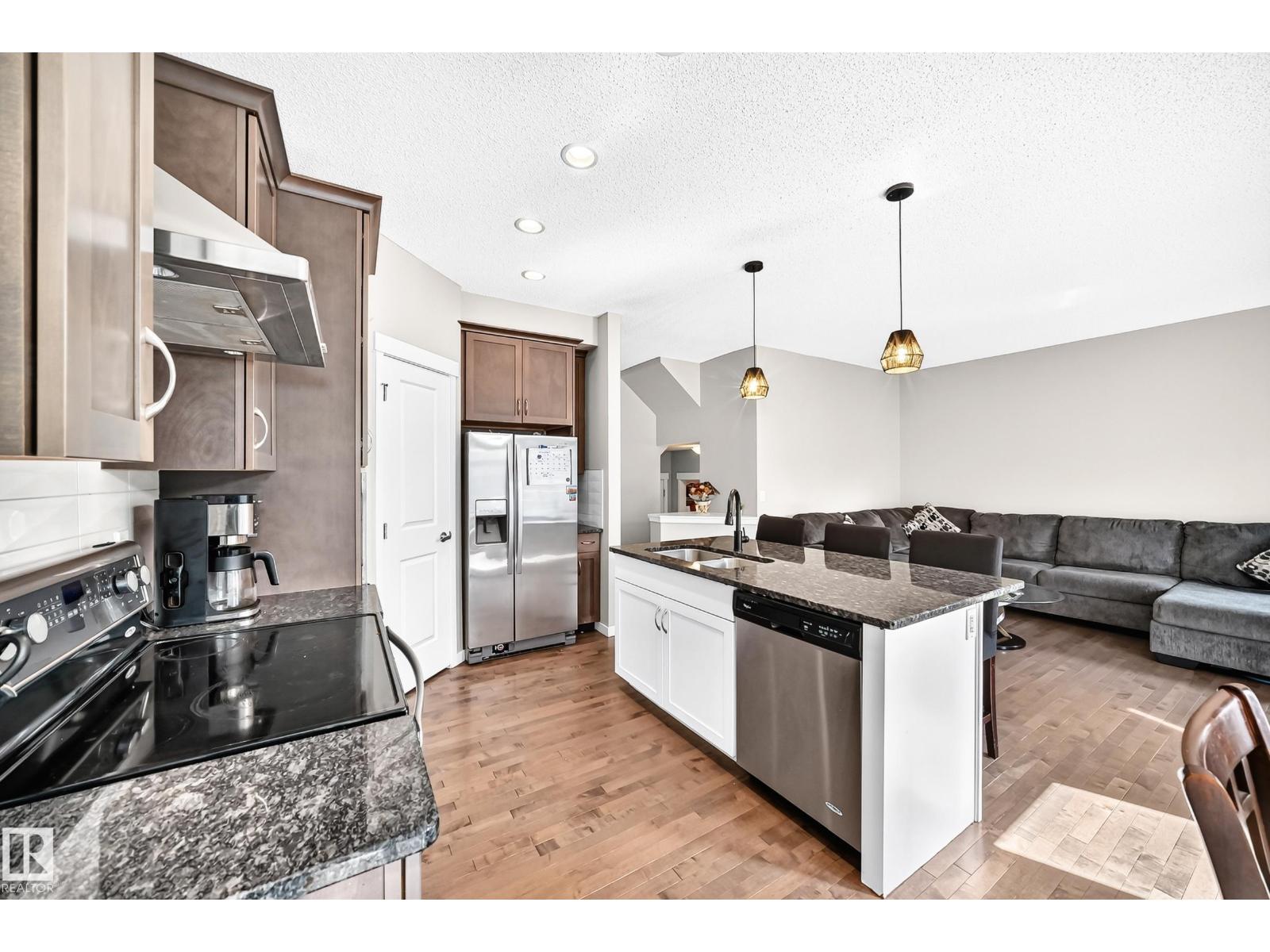 5633 175A AV NW - 10