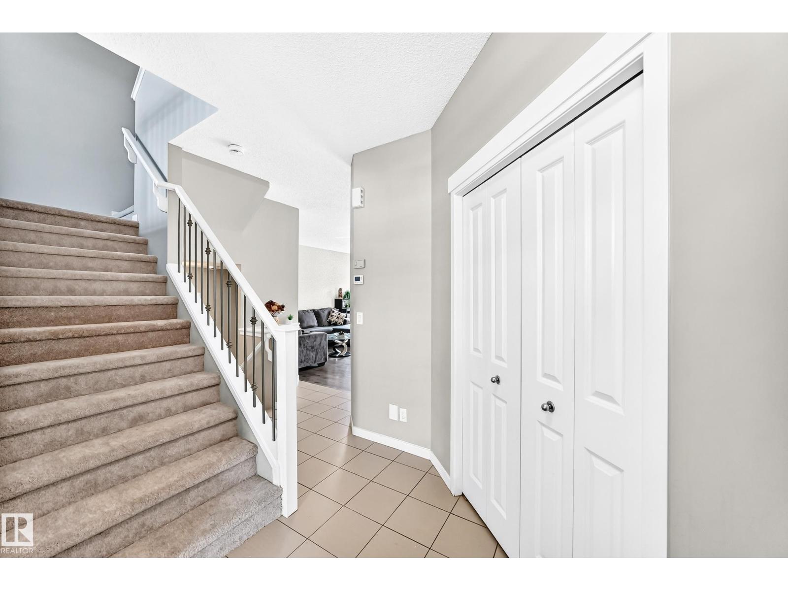 5633 175A AV NW - 3
