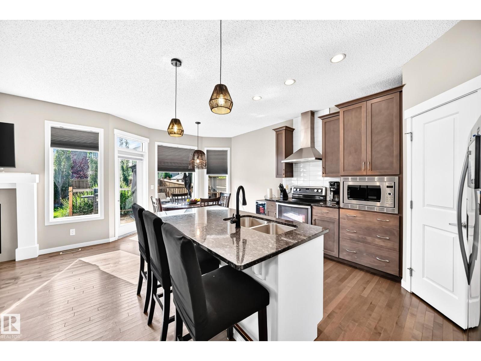 5633 175A AV NW - 8