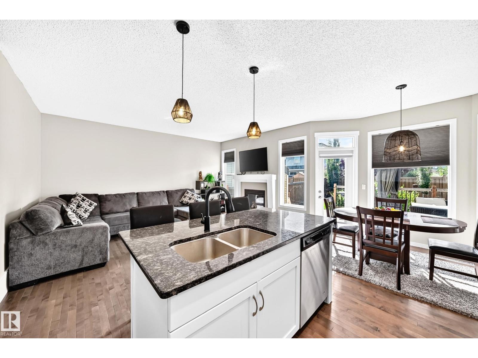 5633 175A AV NW - 9