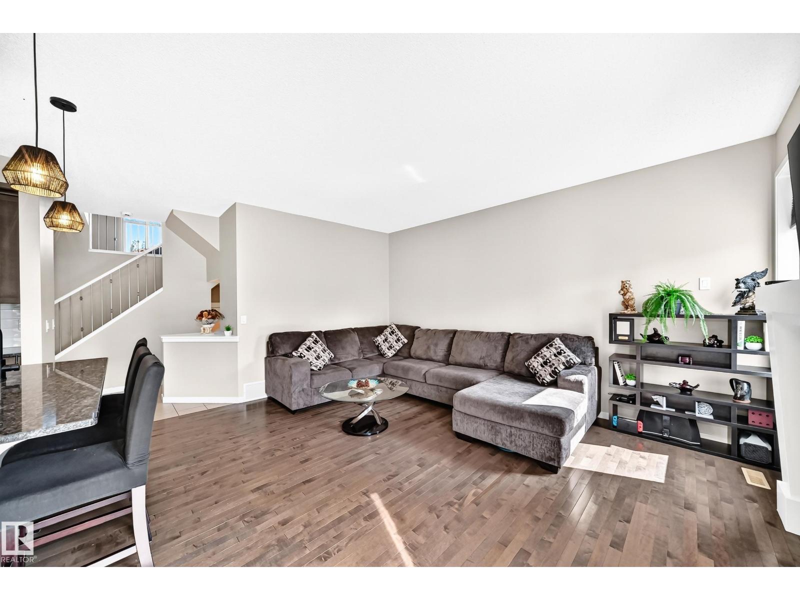 5633 175A AV NW - 15