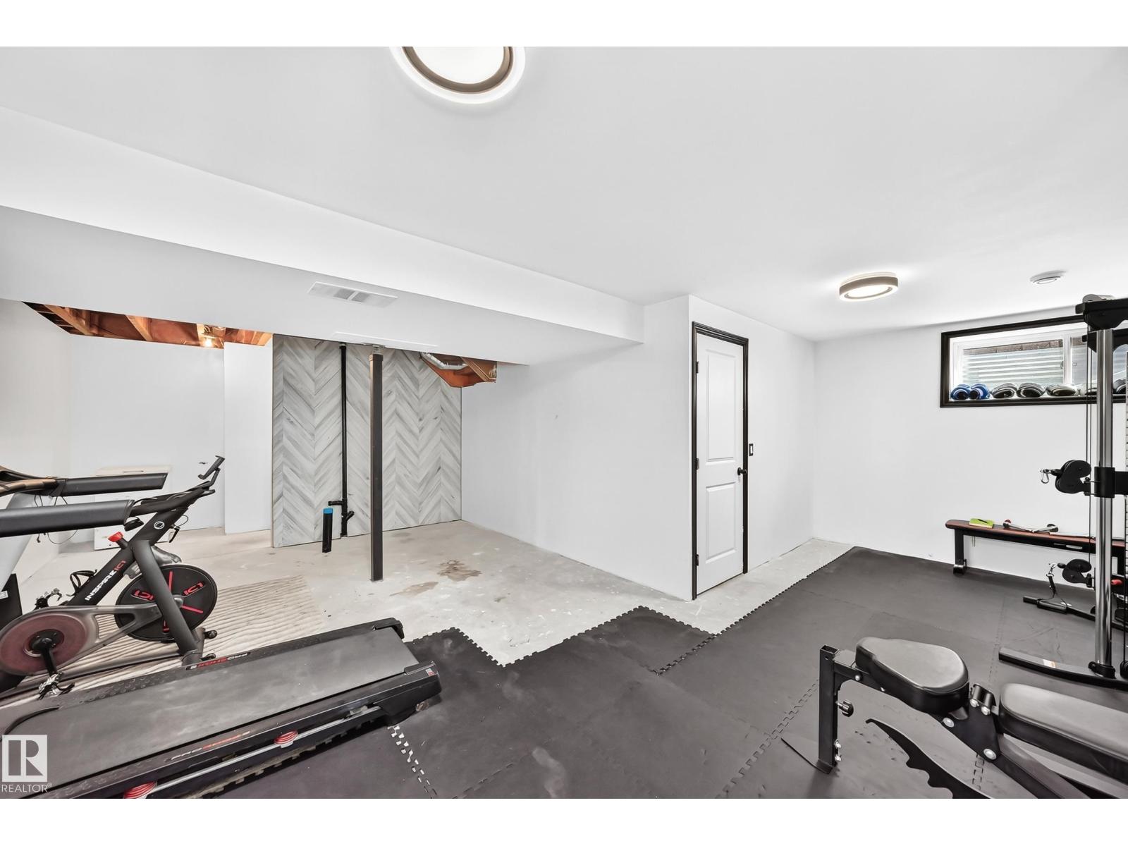 5633 175A AV NW - 32