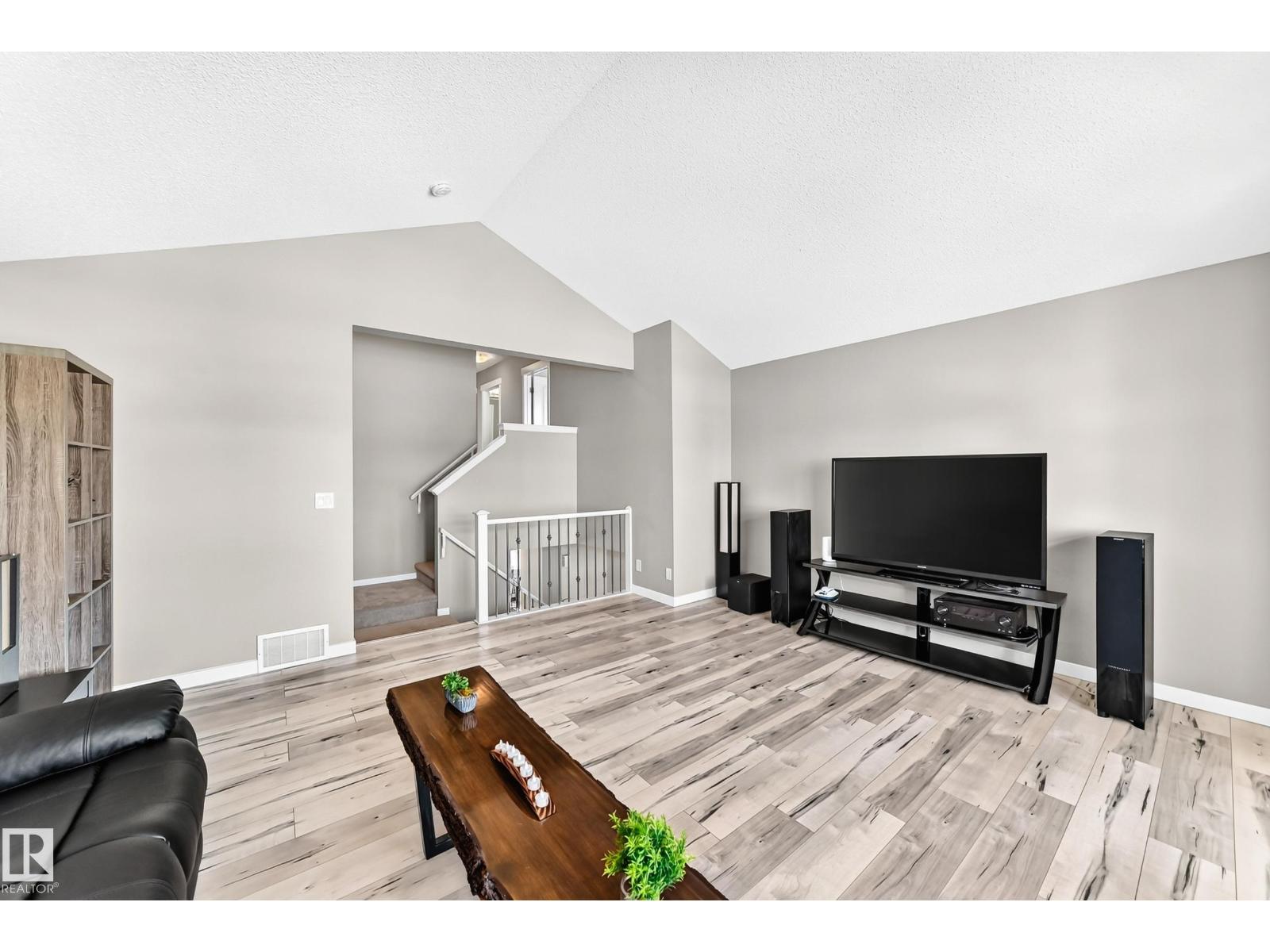 5633 175A AV NW - 29