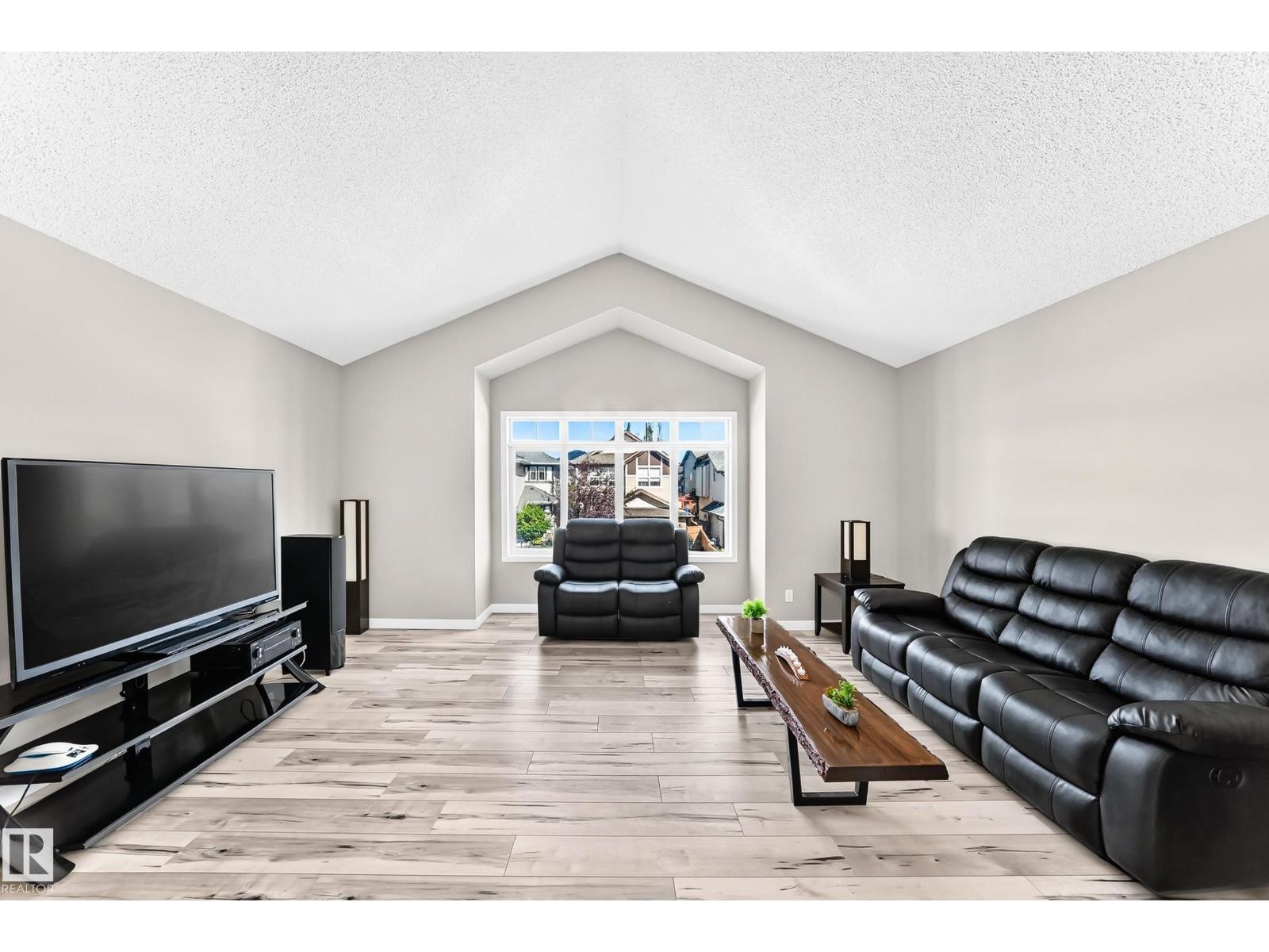 5633 175A AV NW - 27