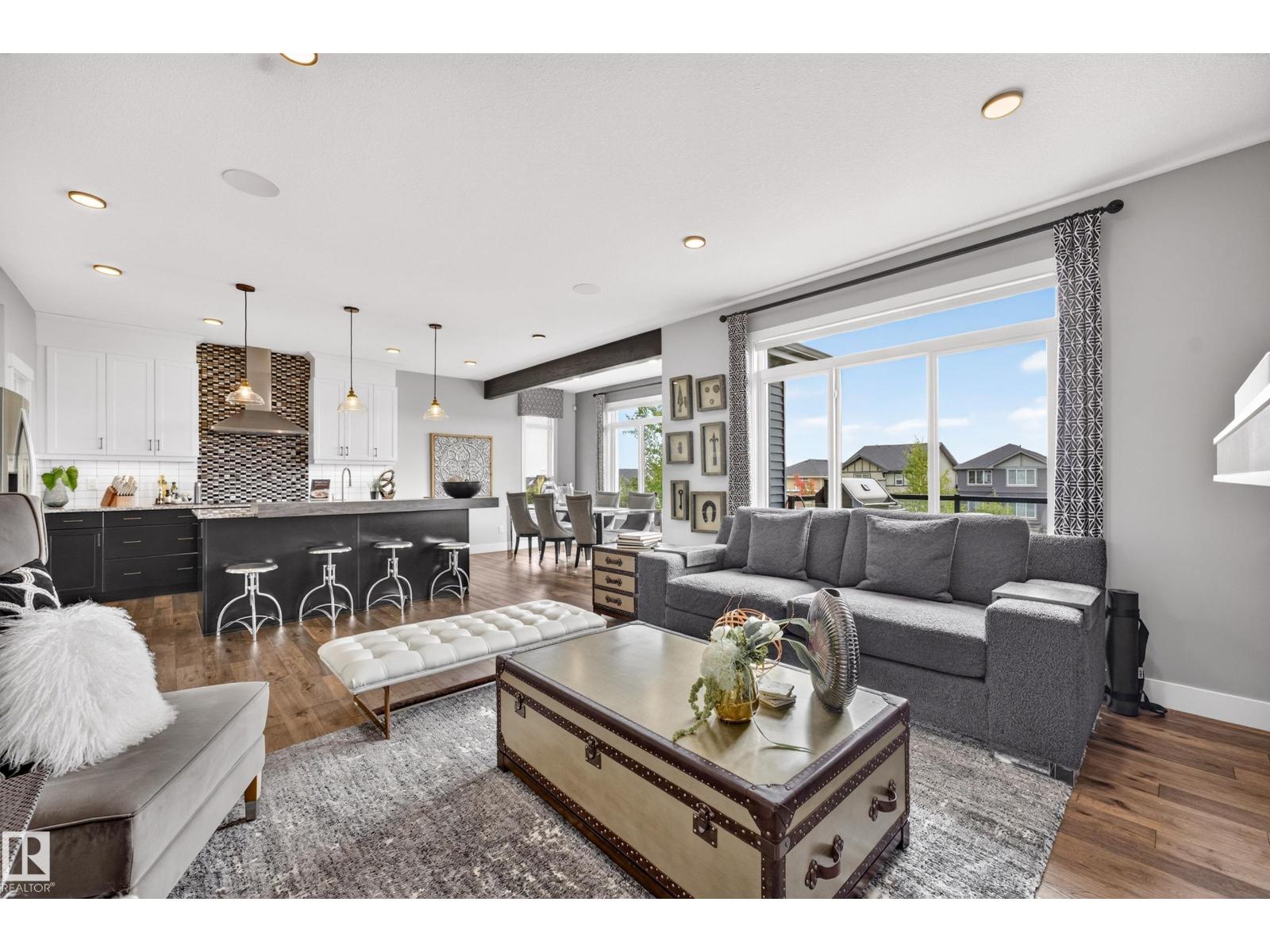 15 ALTADENA PT NW - 15