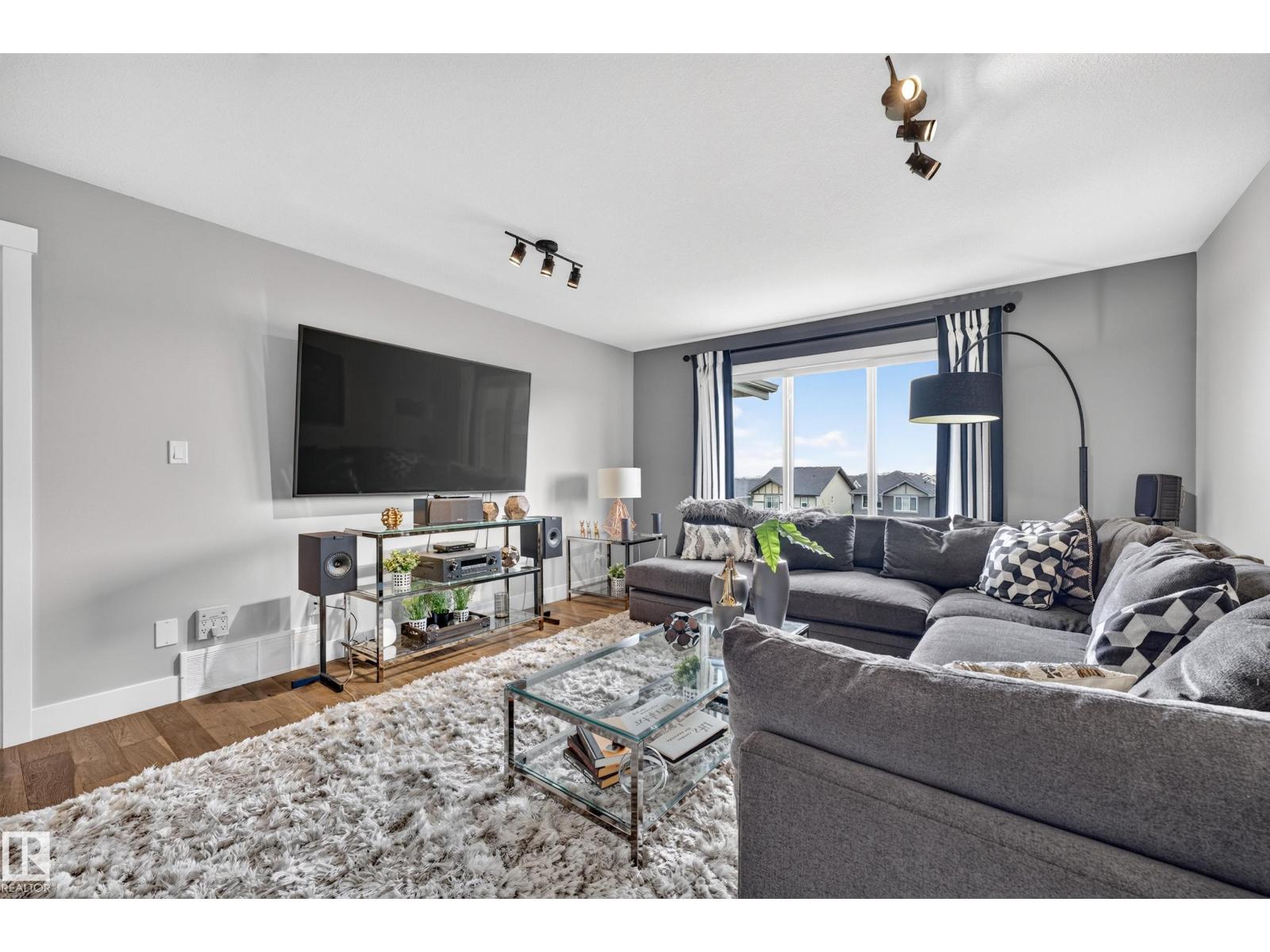 15 ALTADENA PT NW - 34