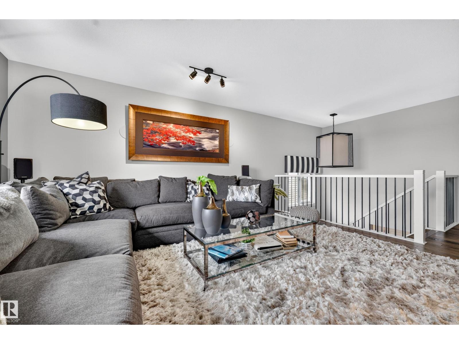 15 ALTADENA PT NW - 35