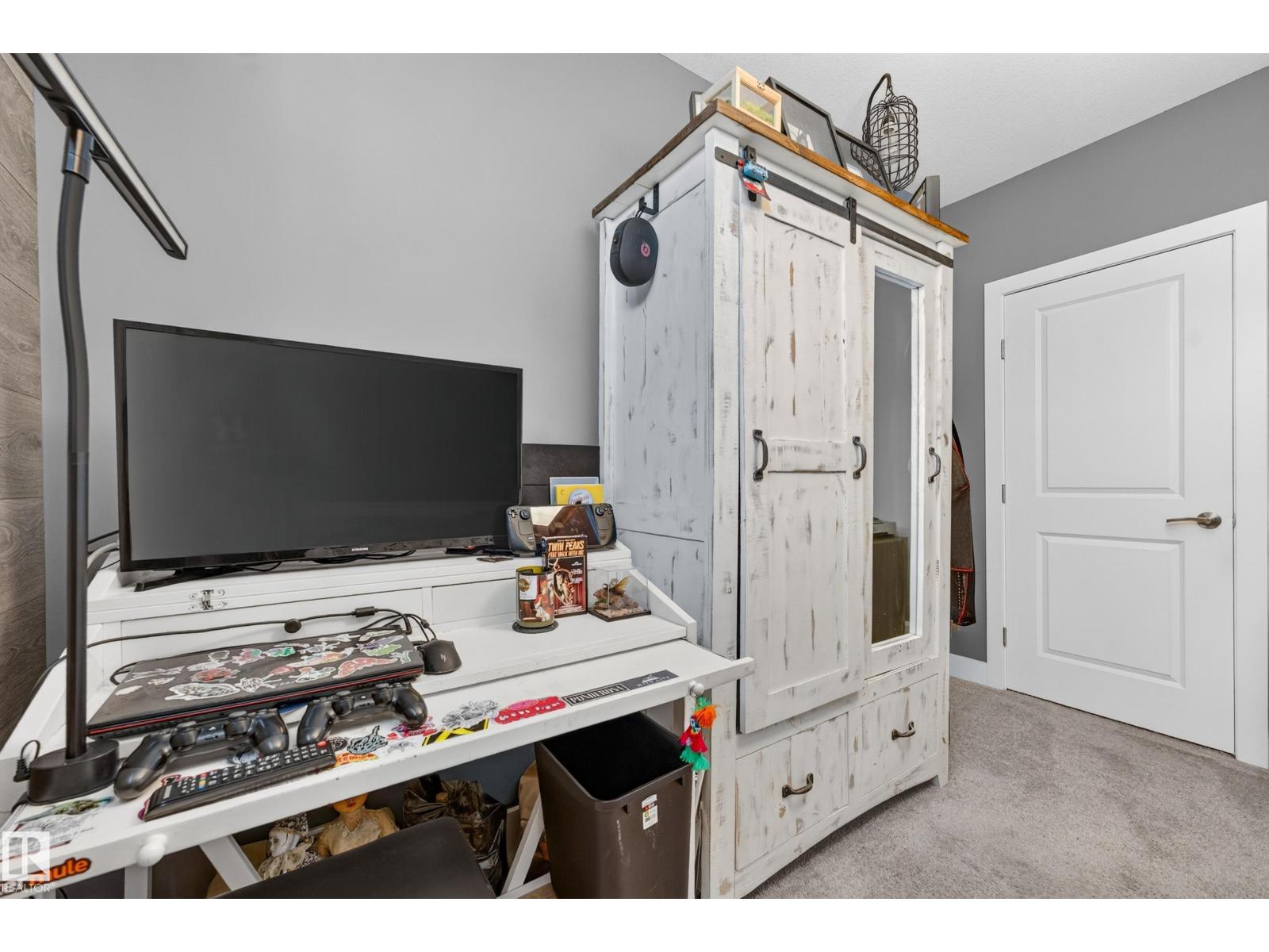 15 ALTADENA PT NW - 57