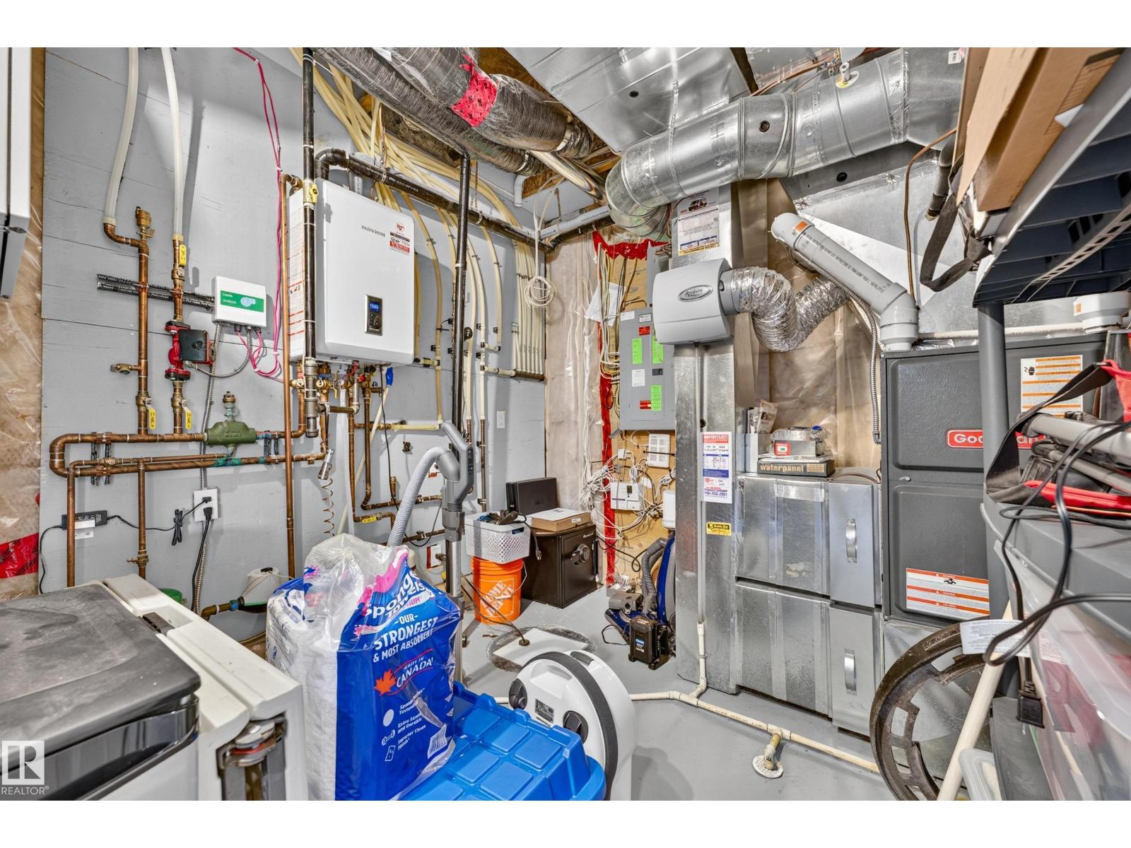 15 ALTADENA PT NW - 58