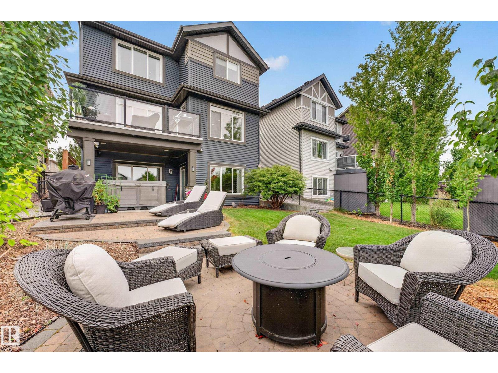 15 ALTADENA PT NW - 65