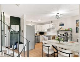1090 Lakewood Rd N Nw, Edmonton, AB T6K3T7 Photo 11