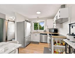 1090 Lakewood Rd N Nw, Edmonton, AB T6K3T7 Photo 14