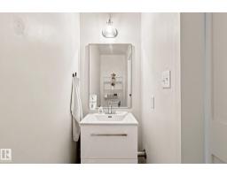 1090 Lakewood Rd N Nw, Edmonton, AB T6K3T7 Photo 17