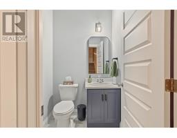 76 Bennett Avenue thumbnail 16