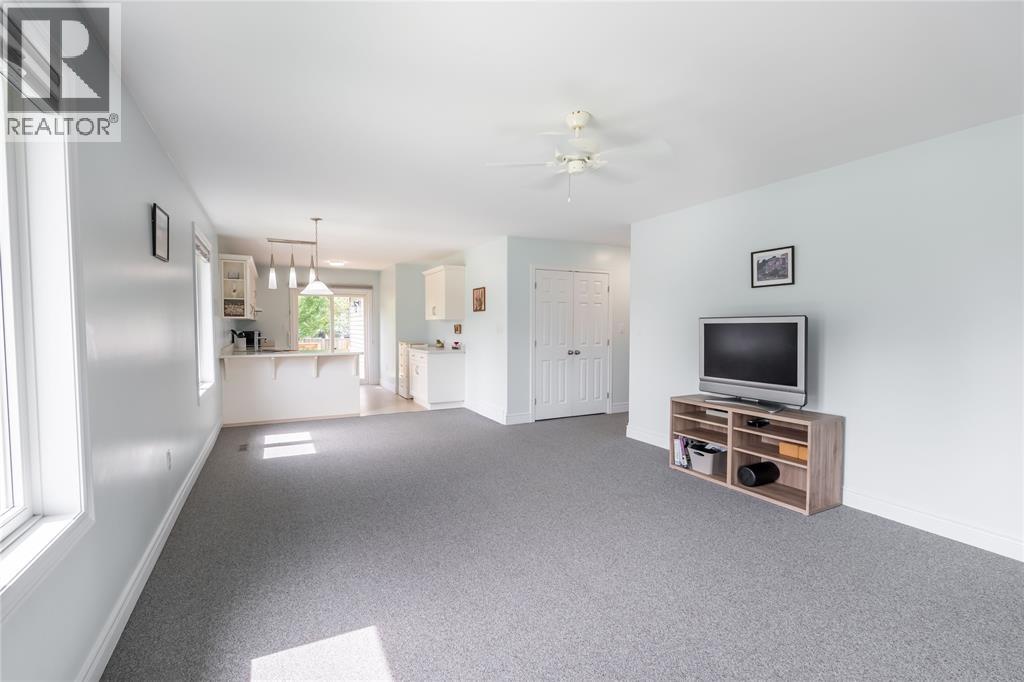 353 GABLES AVENUE, Enniskillen — photo 5