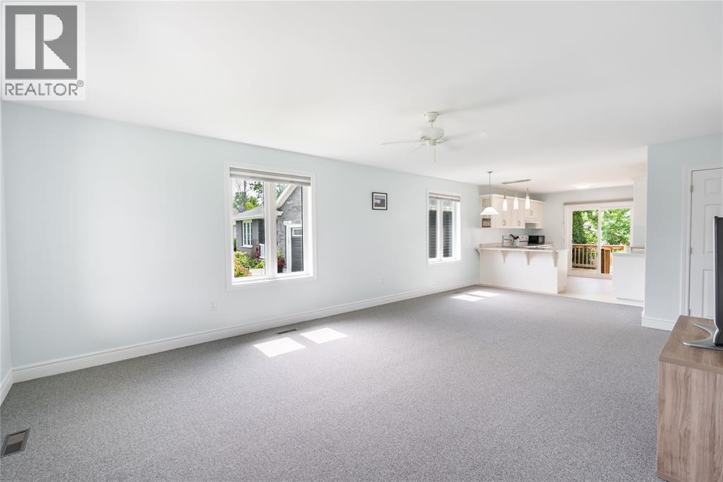 353 GABLES AVENUE, Enniskillen — photo 4