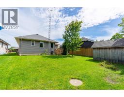 353 Gables Avenue, Petrolia, ON N0N1R0 Photo 28