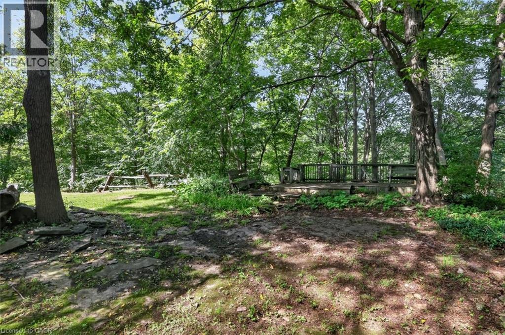 102 RIDGE Road W, Grimsby — photo 4
