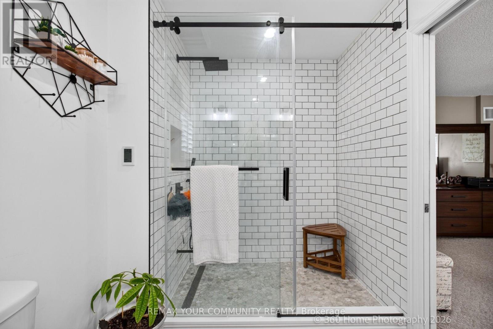 1614 AVONMORE SQUARE - 23
