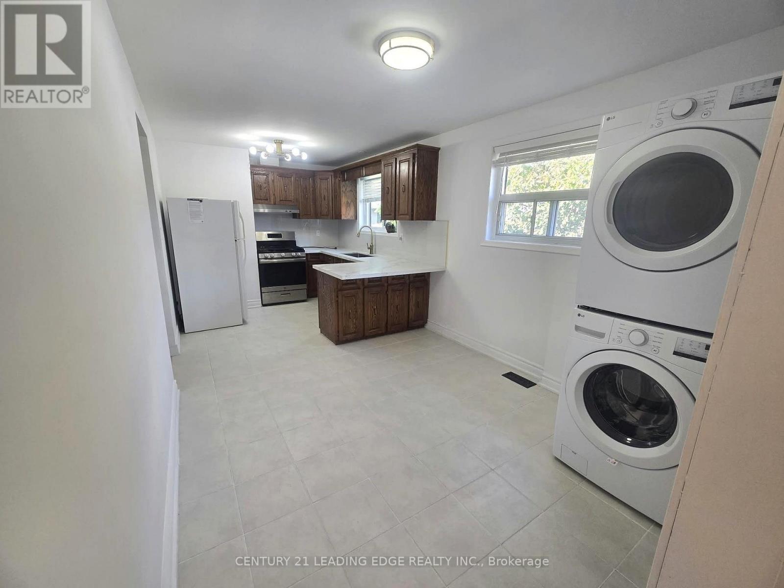 855 Zator Avenue, Pickering, ON photo 11