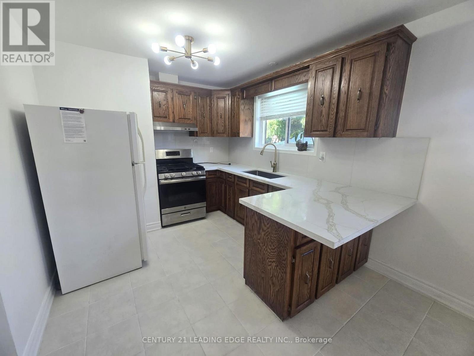 855 Zator Avenue, Pickering, ON photo 13