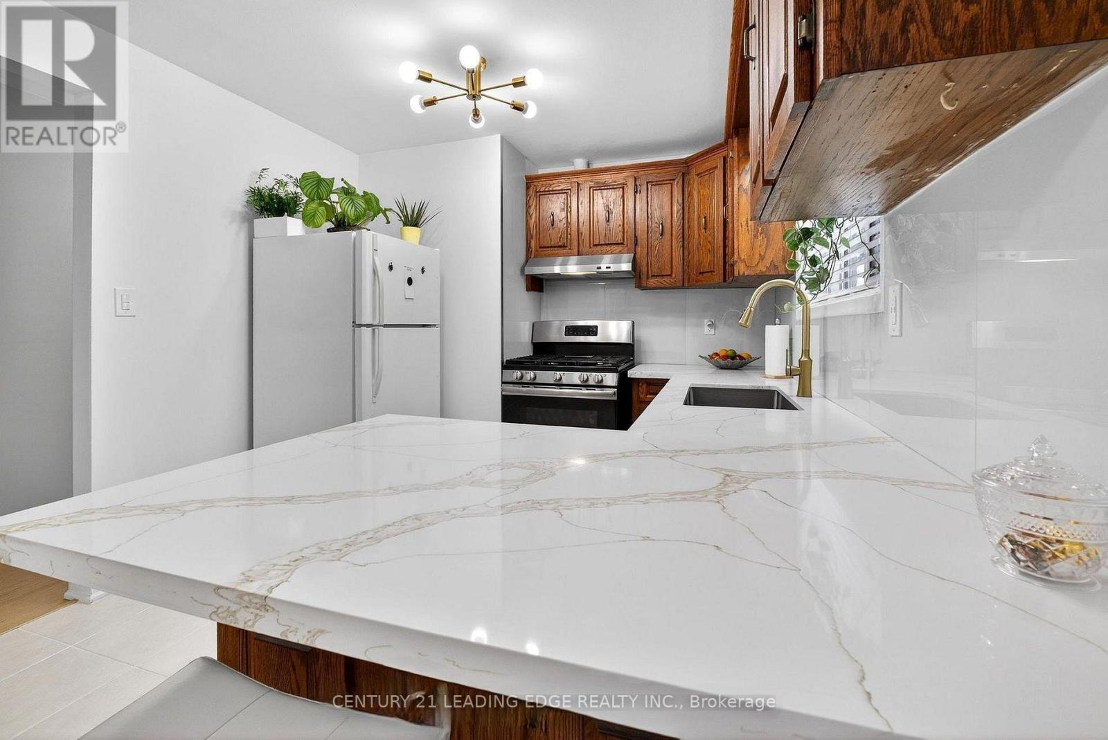855 Zator Avenue, Pickering, ON photo 15
