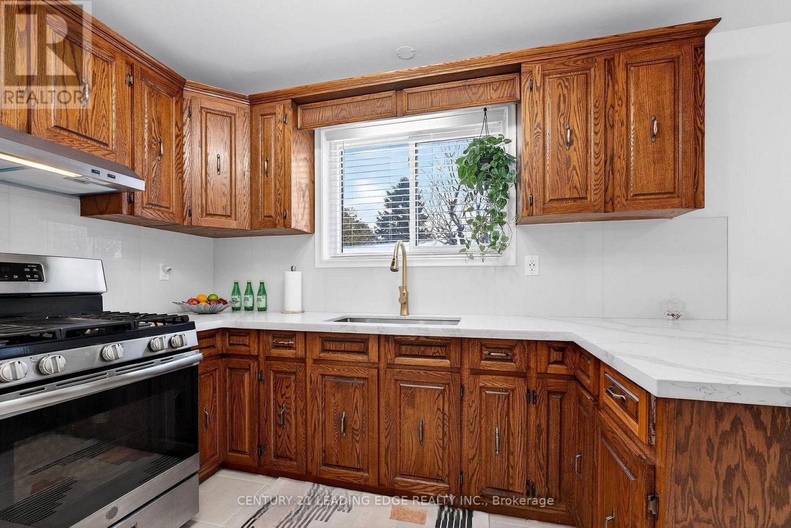 855 Zator Avenue, Pickering, ON photo 14