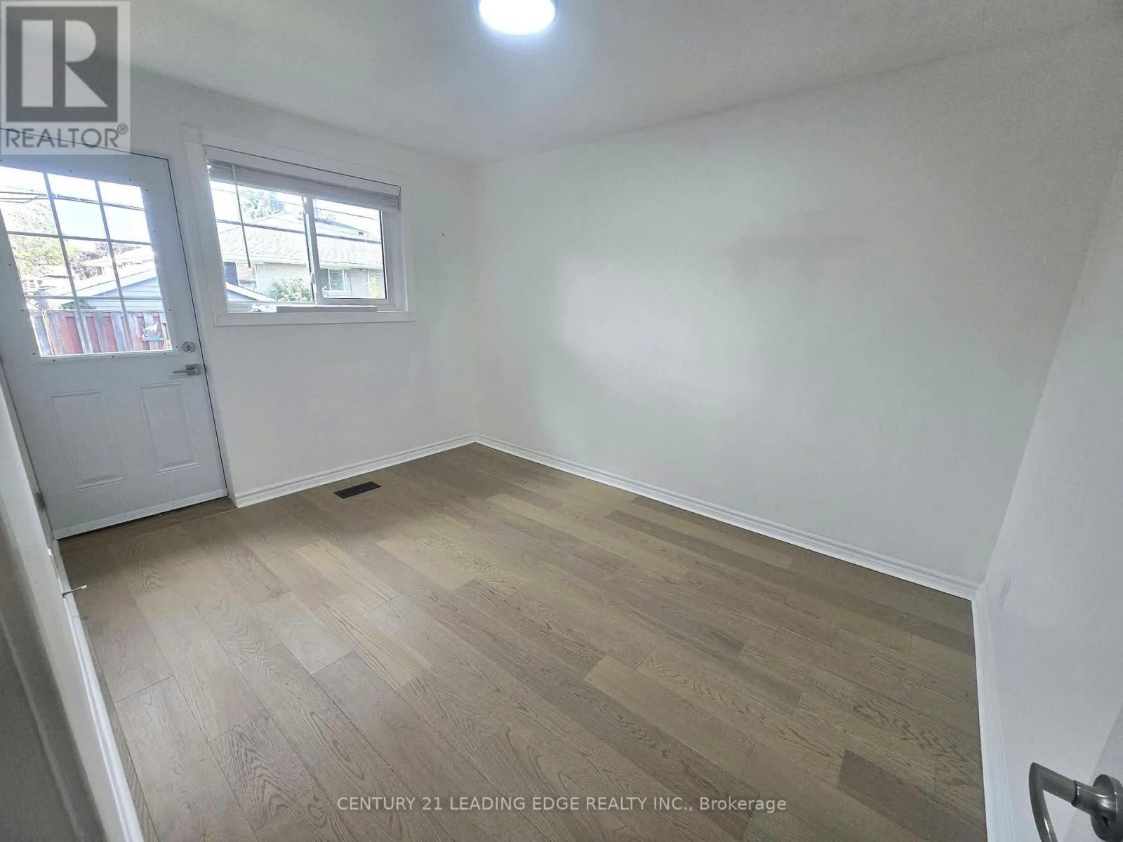 855 Zator Avenue, Pickering, ON photo 32