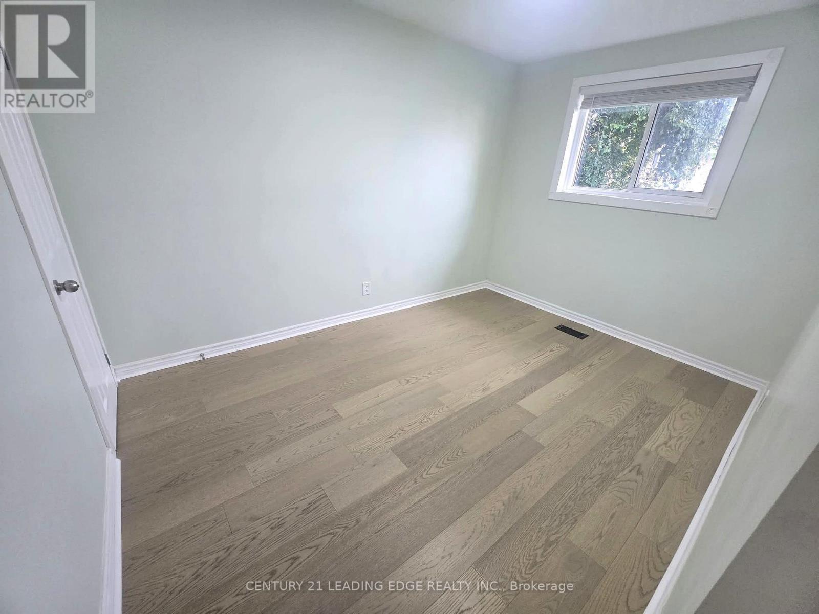 855 Zator Avenue, Pickering, ON photo 35