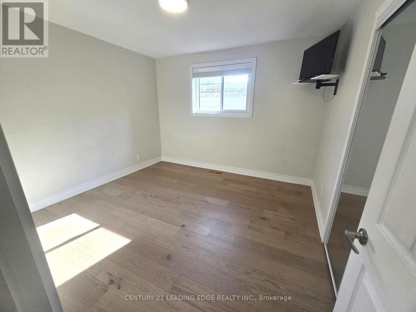 855 Zator Avenue, Pickering, ON photo 38