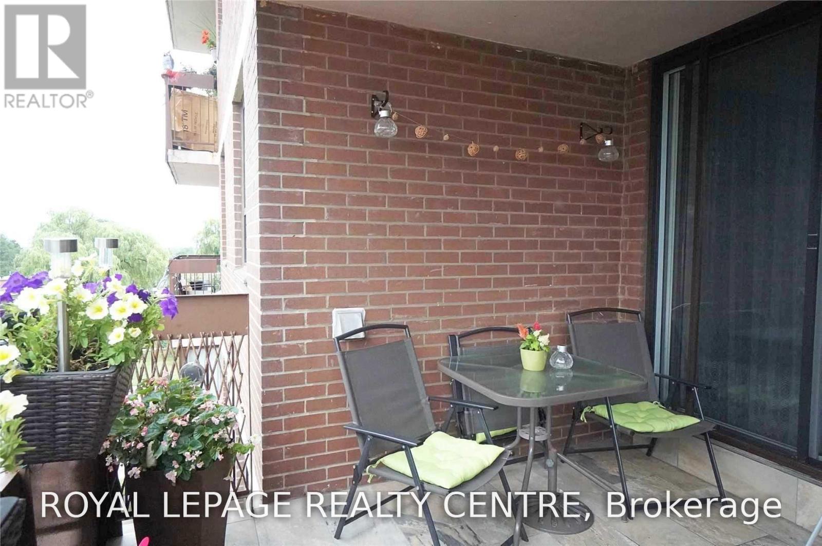 #504 1615 BLOOR STREET E - 27