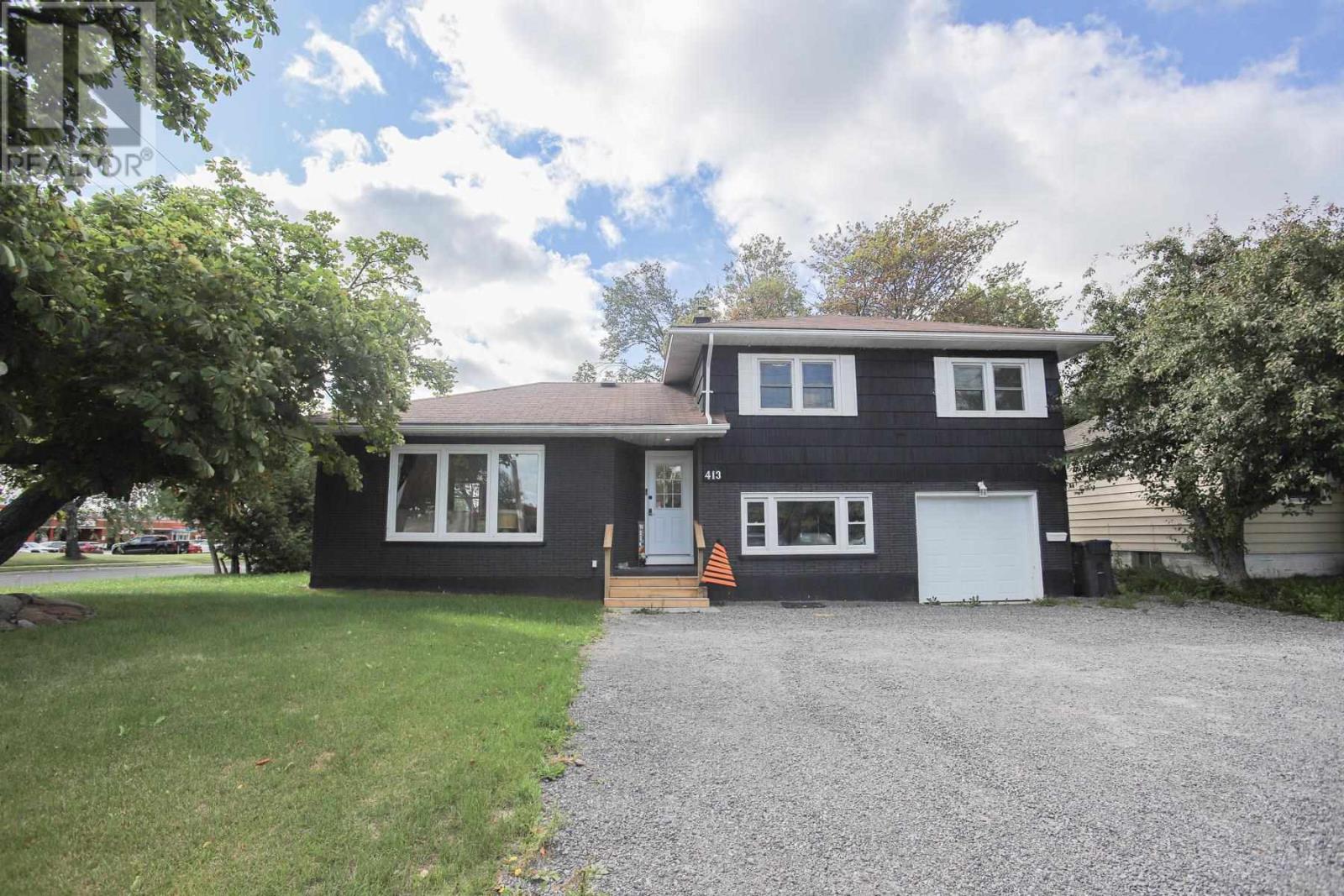 413 Northern AVE, Sault Ste. Marie — photo 2