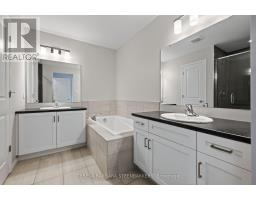 689 Taliesin Crescent E, Ottawa, ON K2S2W5 Photo 17