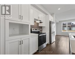 689 Taliesin Crescent E, Ottawa, ON K2S2W5 Photo 9