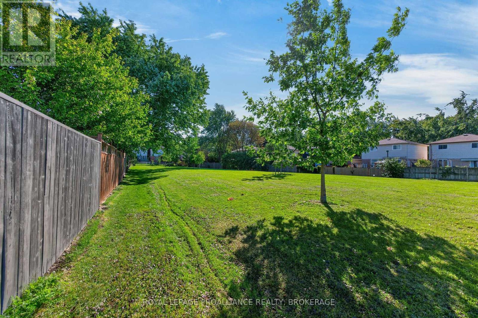 18 RICHDALE COURT - Image 32