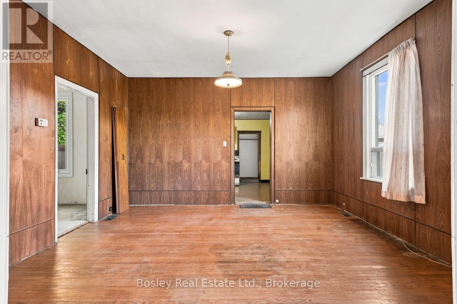 361 BOND STREET - 11