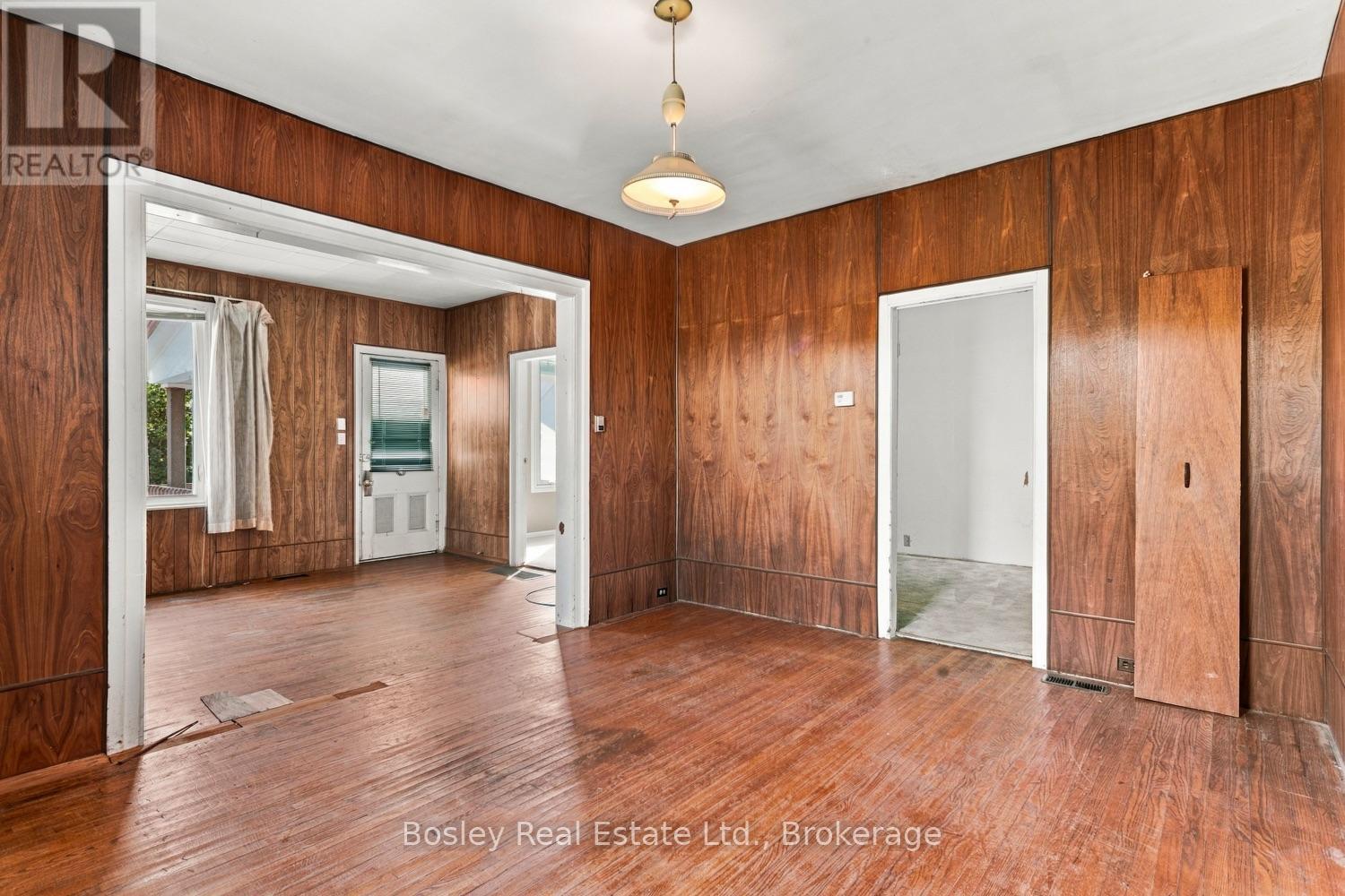 361 BOND STREET - 13