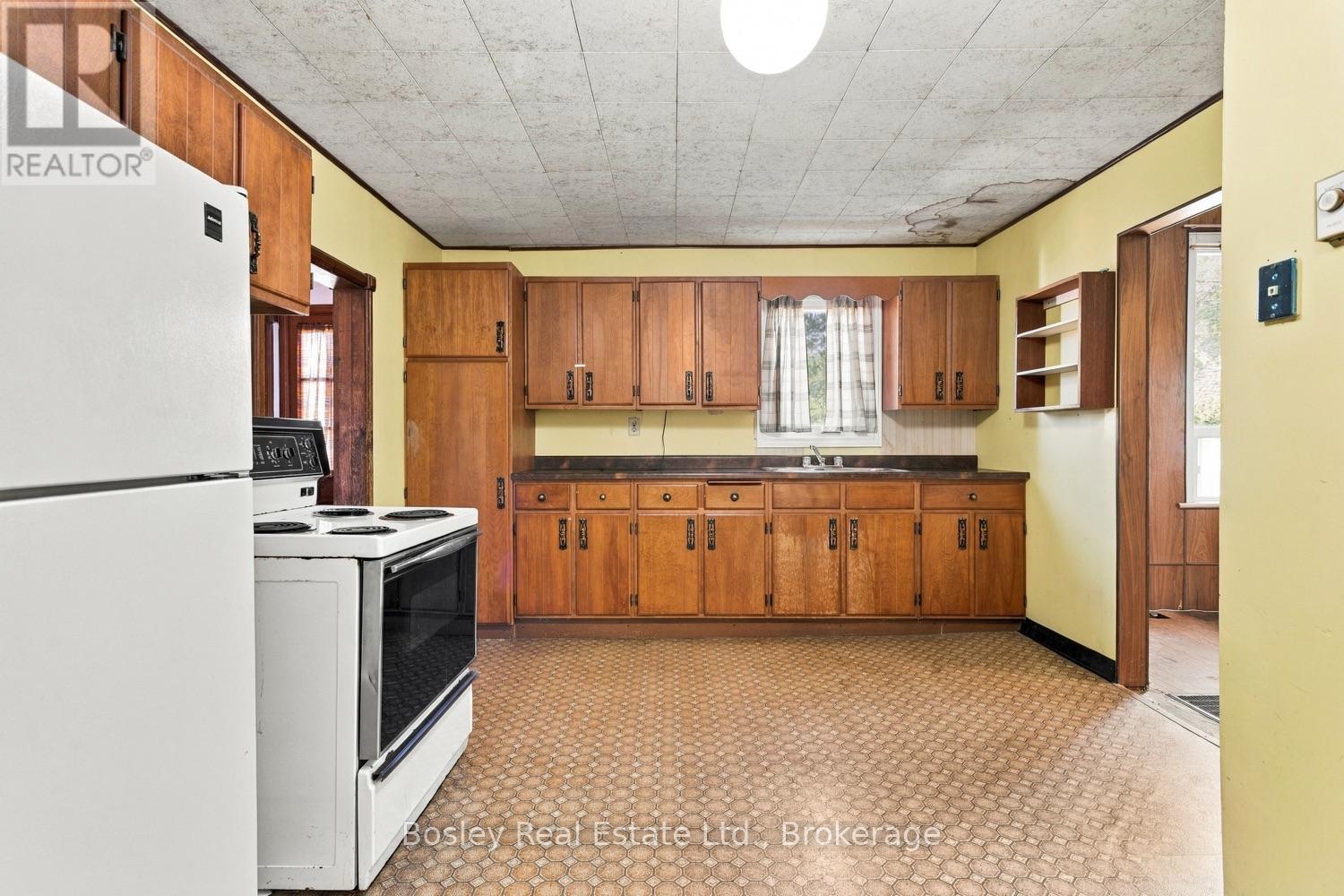 361 BOND STREET - Image 22