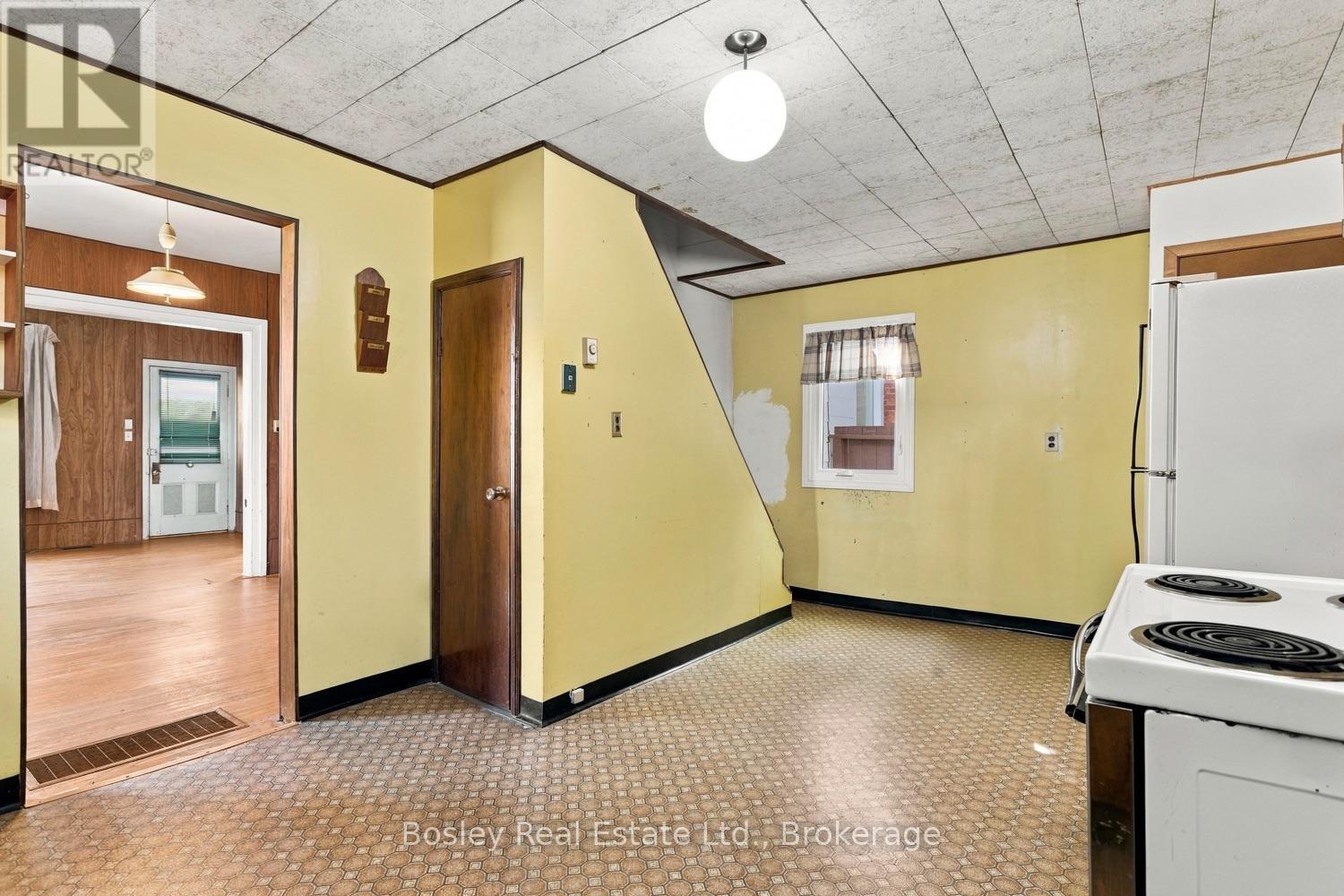 361 BOND STREET - Image 23
