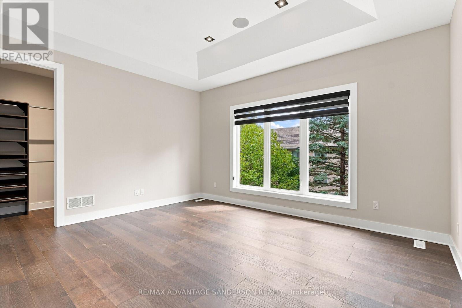 106 WOODHOLME CLOSE - 32